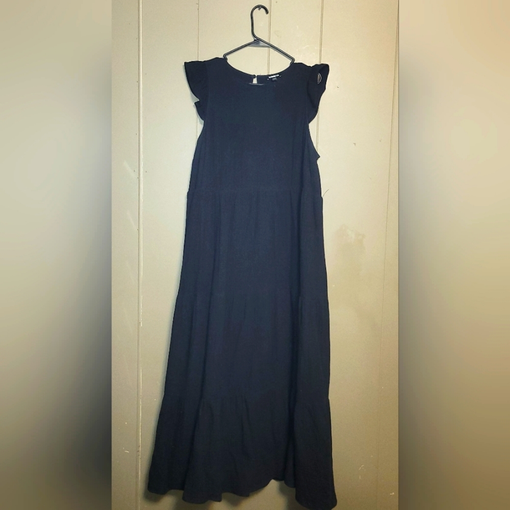 XL Express Flutter Sleeve Tiered Maxi Dress